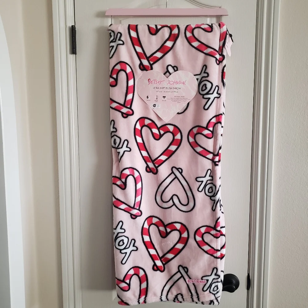 Betsey Johnson Christmas Candy Cane Hearts XOXO Pink Throw Blanket 50